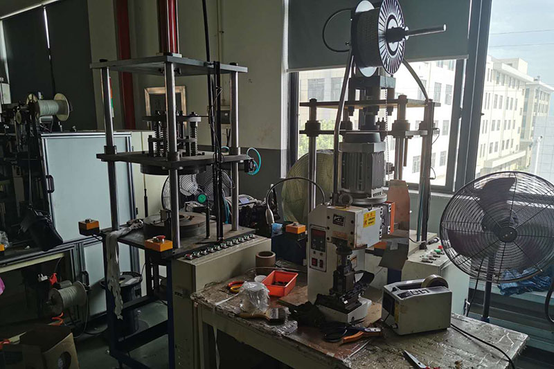 繞嵌線加工設(shè)備